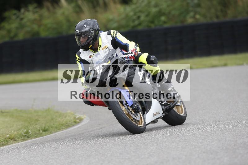 /23 07.06.2025 TZ Motorsport ADR/82